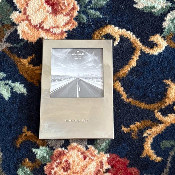 Kate Spade‎ One Fine Day photo frame. NWT - Picture 1 of 3